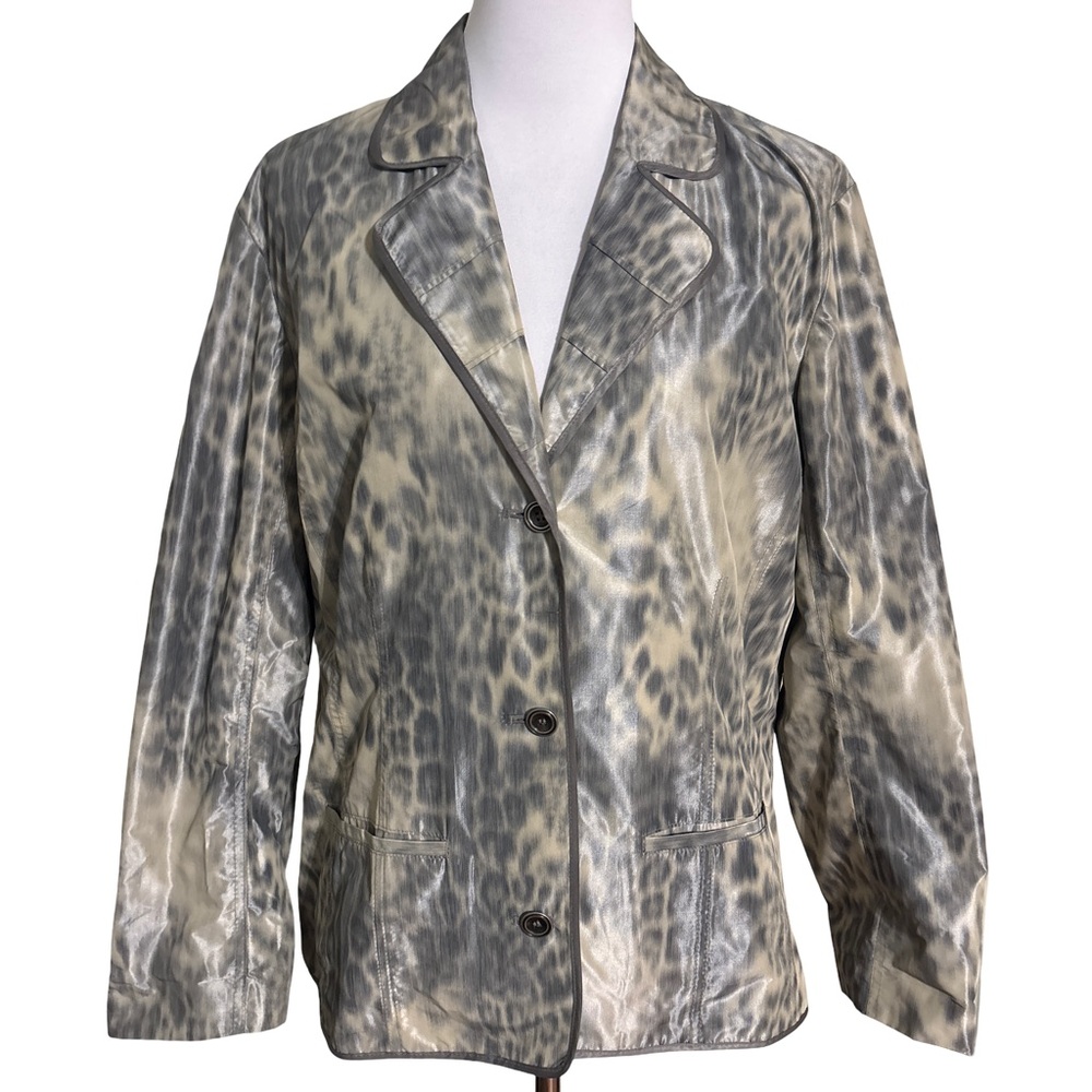 Chico's Water Proof Gray and Cream Animal Print Blazer